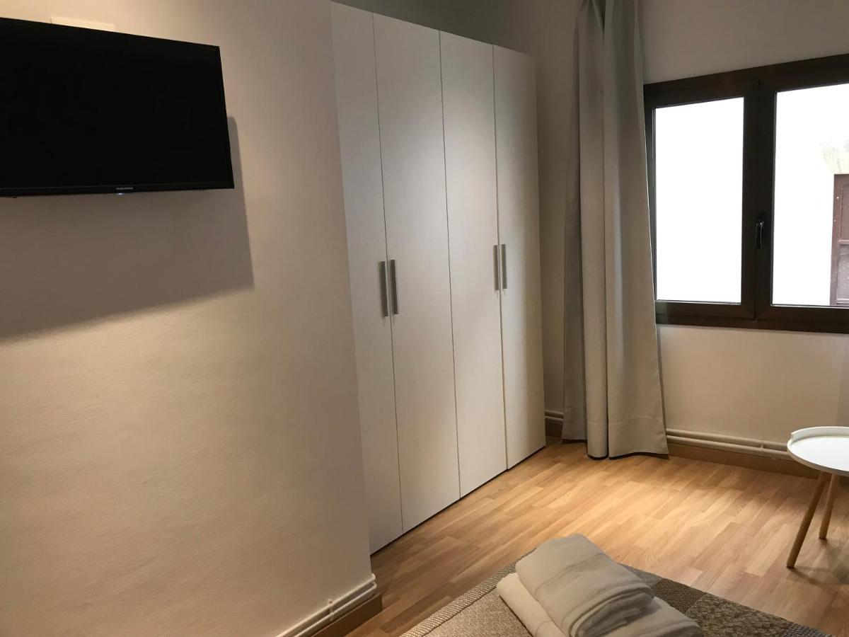 Hostal Casiano Camarasa ภายนอก รูปภาพ