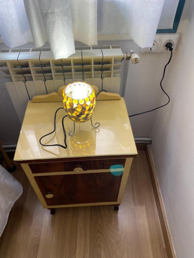 Hostal Casiano Camarasa ภายนอก รูปภาพ